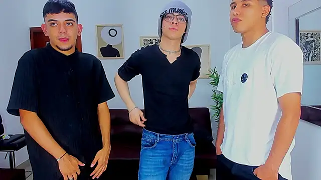 Snapshot of nobodyknows01 chatting on March 2026 07:54:01 PM nobodyknows01 online show from March 2026 07:54:01 PM