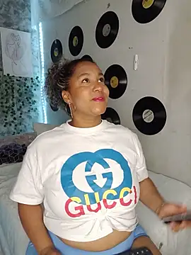 medusafox  online show from April 2026 09:59:02 PM