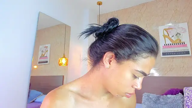 Miia03 online show from April 2026 11:47:01 AM