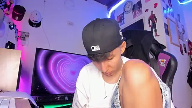 MIKEFONSE- online show from March 2026 12:39:01 AM