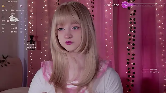 Snapshot of effy_dollie chatting on June 2026 02:33:01 PM effy dollie online show from June 2026 02:33:01 PM