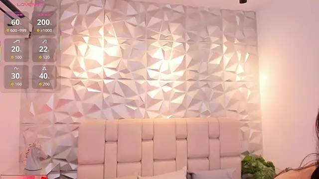 mell muller online show from April 2026 11:45:02 AM