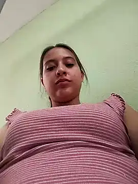 Snapshot of MaskedLatinaX chatting on April 2026 08:05:01 PM MaskedLatinaX online show from April 2026 08:05:01 PM