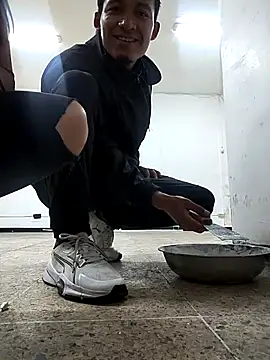 MaskedLatinaX online show from April 2026 04:46:02 PM