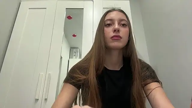 Snapshot of selena_favn chatting on February 2026 10:16:01 AM selena favn online show from February 2026 10:16:01 AM