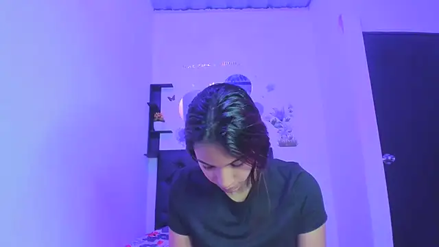 sapphire brown20 online show from April 2026 01:53:02 AM