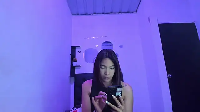 Snapshot of sapphire_brown20 chatting on June 2026 10:08:01 PM sapphire brown20 online show from June 2026 10:08:01 PM