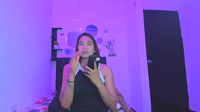 sapphire brown20 online show from April 2026 10:07:02 PM
