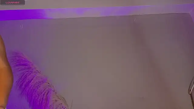 BeckaBlue online show from April 2026 01:15:02 PM