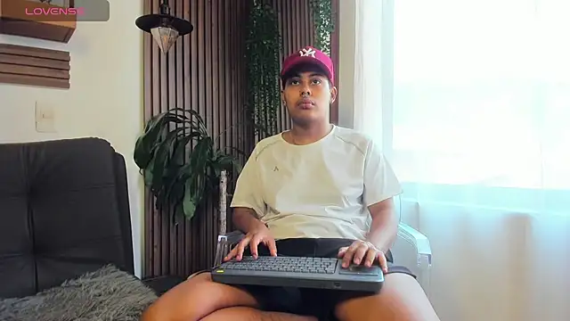 Noha  scott online show from March 2026 02:21:01 PM