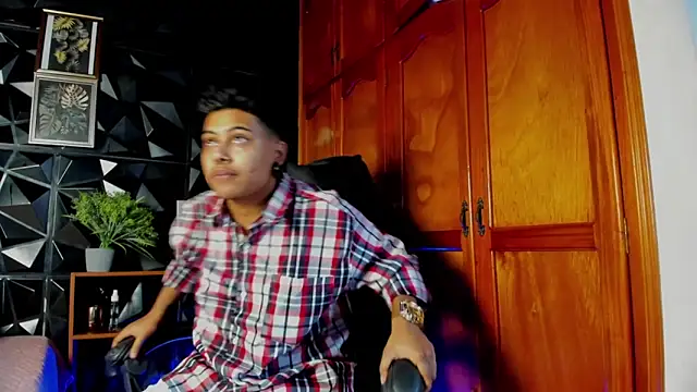 Noha  scott online show from April 2026 02:34:01 PM