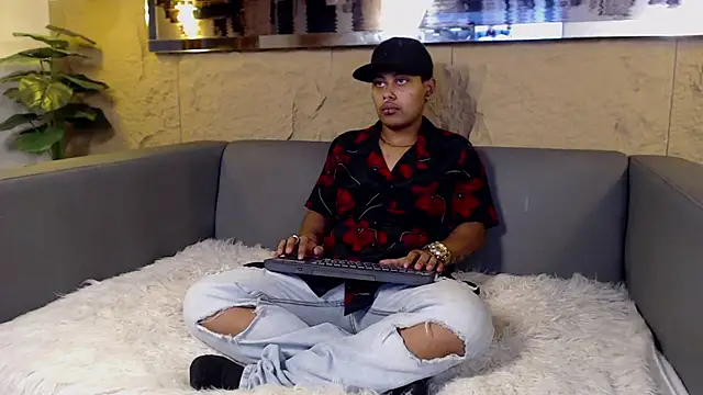 Noha  scott online show from March 2026 02:44:02 PM