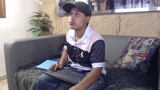 Noha  scott online show from March 2026 02:14:02 PM