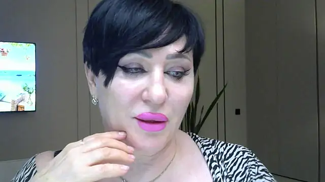 Kleotempt online show from May 2026 06:33:01 PM