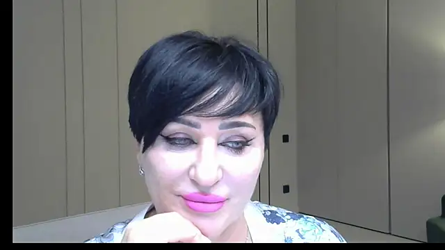 Kleotempt online show from April 2026 06:49:01 PM