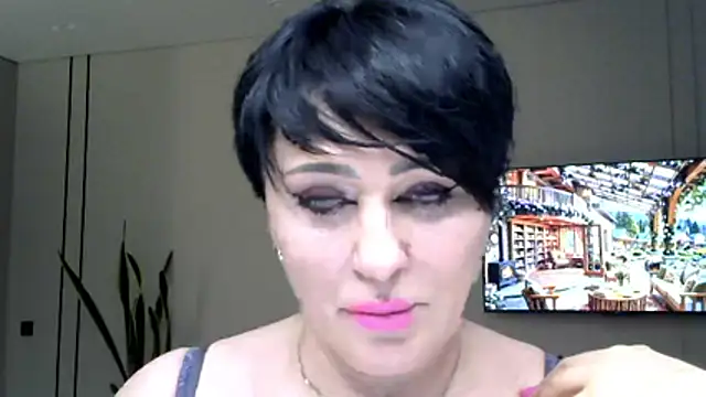 Kleotempt online show from April 2026 08:17:01 PM