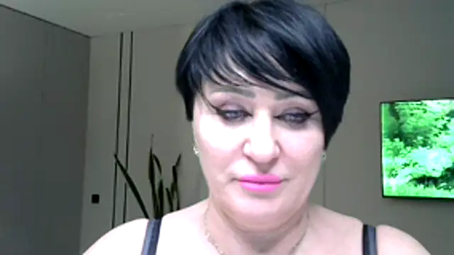 Kleotempt online show from March 2026 10:00:02 PM