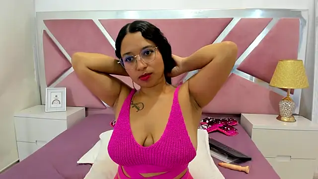 AvieRose online show from April 2026 09:39:33 PM