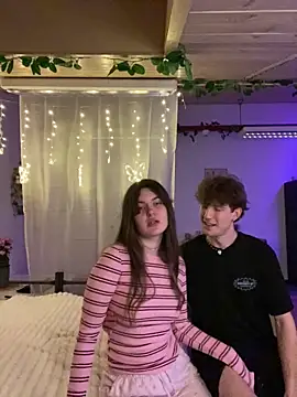 Snapshot of meowmiu chatting on February 2026 07:46:02 PM meowmiu online show from February 2026 07:46:02 PM