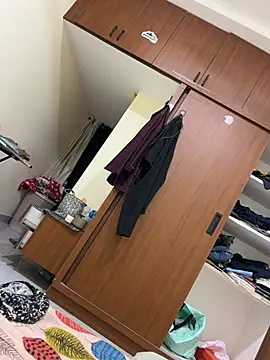 Varun 93 online show from February 2026 10:09:02 PM