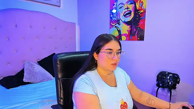 sienna cavalli online show from March 2026 01:00:01 PM