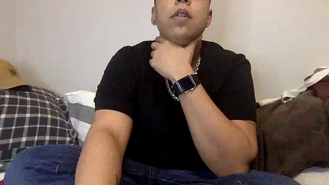 Snapshot of goodboyremi chatting on March 2026 07:41:01 AM goodboyremi online show from March 2026 07:41:01 AM