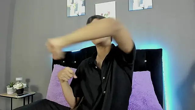 Eros Lux online show from April 2026 12:12:01 PM