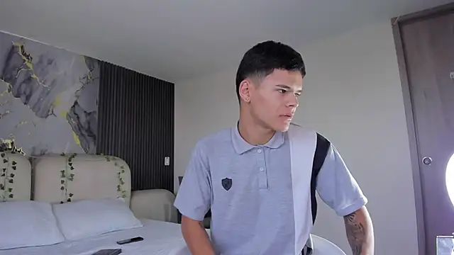 DylanRoyce  online show from March 2026 12:56:01 PM