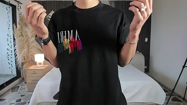 DylanRoyce  online show from March 2026 11:49:01 AM