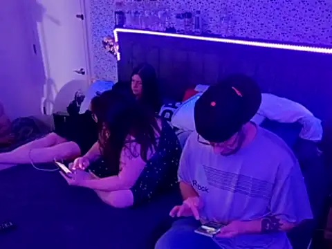 4dice06 online show from May 2026 04:45:02 AM