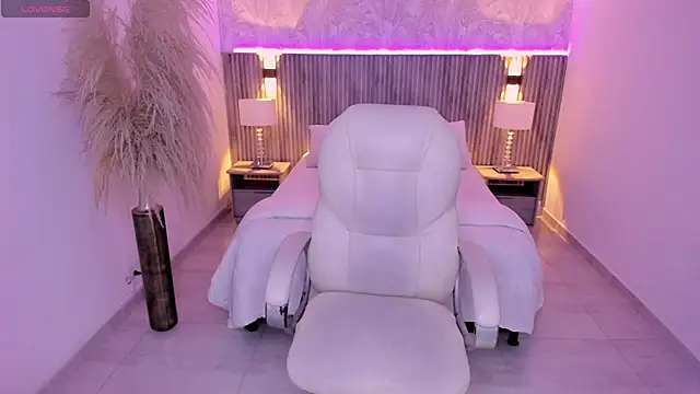 ANGIE-SMITH online show from March 2026 03:22:02 AM