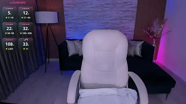 ANGIE-SMITH online show from April 2026 10:55:01 AM