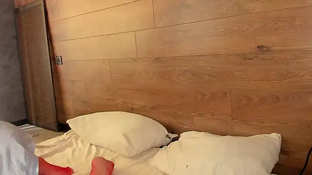 AmmyLuu online show from April 2026 11:26:01 AM