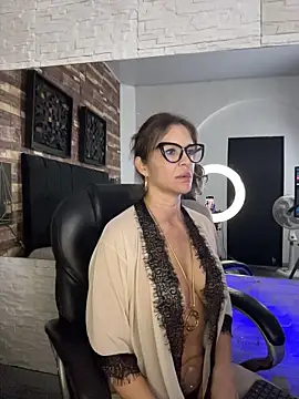 kendra leroy online show from April 2026 09:22:01 PM