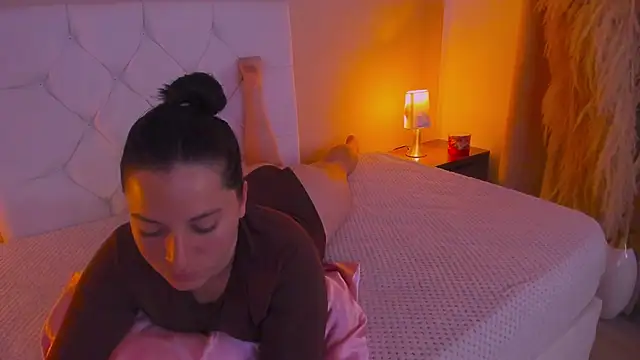 Dollhell online show from April 2026 11:27:01 AM