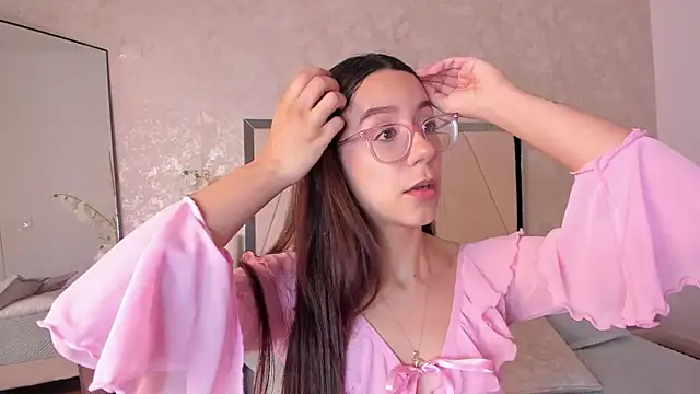 Arii wilde online show from June 2026 12:49:02 PM