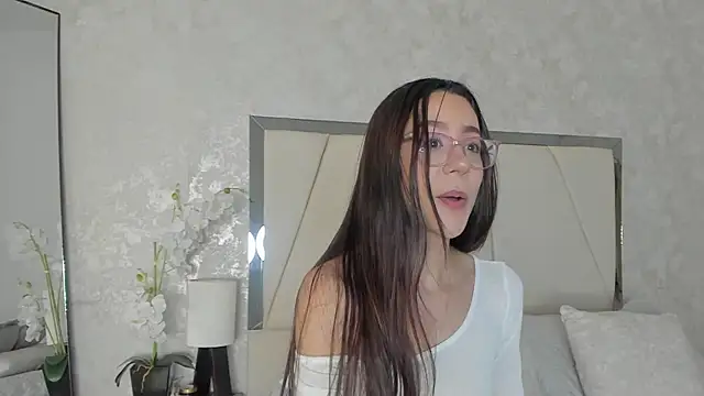 Arii wilde online show from June 2026 12:21:01 PM