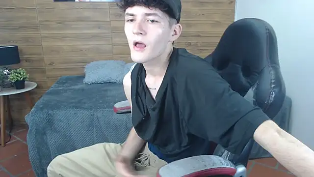 trevor mob online show from April 2026 08:35:01 PM