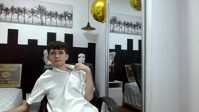 Snapshot of trevor_mob chatting on June 2026 08:29:02 PM trevor mob online show from June 2026 08:29:02 PM