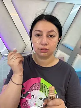 Ashleeyprincess01 online show from March 2026 12:18:01 PM