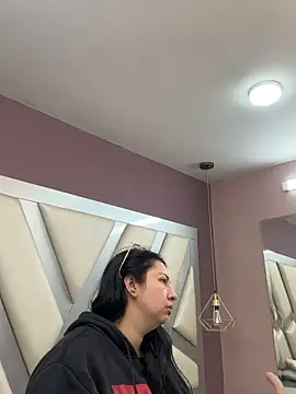 Ashleeyprincess01 online show from April 2026 11:44:02 AM