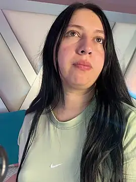 Snapshot of Ashleeyprincess01 chatting on May 2026 12:20:01 PM Ashleeyprincess01 online show from May 2026 12:20:01 PM
