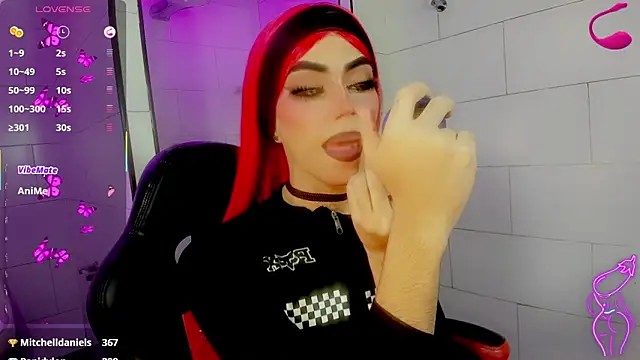 Gema Jones  online show from April 2026 08:11:01 PM