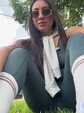 Arianna L8 online show from March 2026 05:24:02 PM