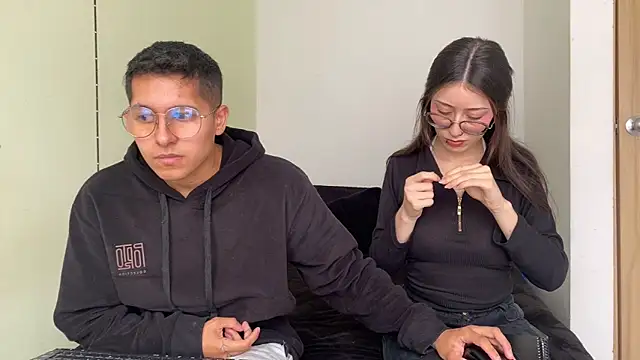 ScorpionDark11 online show from April 2026 07:42:01 PM