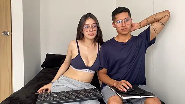 ScorpionDark11 online show from April 2026 08:10:02 PM