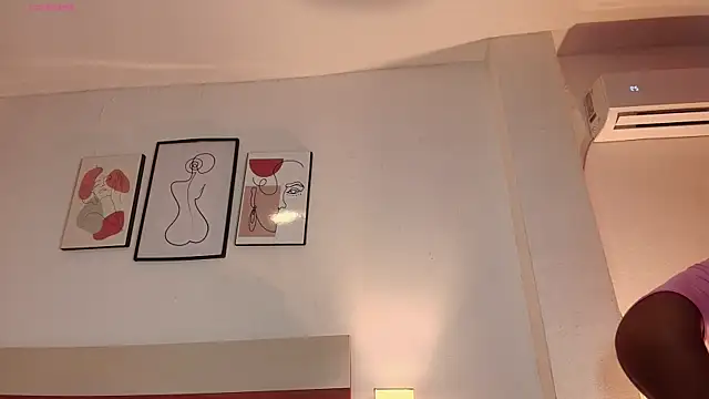 Brownluxe1 online show from February 2026 12:05:02 PM