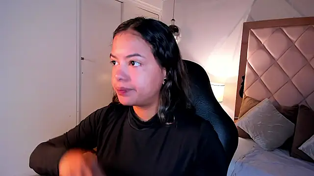 dulce lyraa1 online show from May 2026 04:43:01 AM