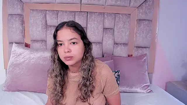 dulce lyraa1 online show from April 2026 08:15:02 PM