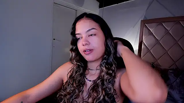 dulce lyraa1 online show from May 2026 04:18:02 AM